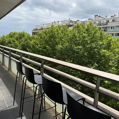 Modern - Pont Mirabeau Appartement Paris
