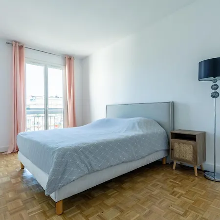 Modern - Pont Mirabeau Paris