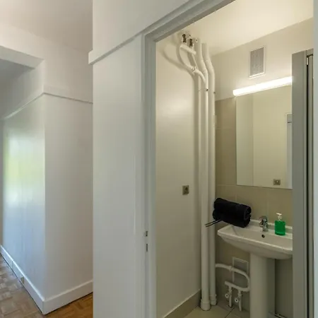 Modern - Pont Mirabeau * Paris