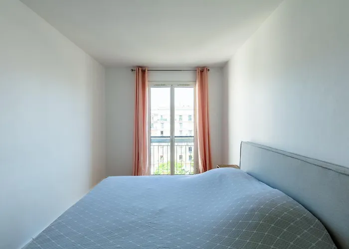 Апартаменты Modern - Pont Mirabeau Париж